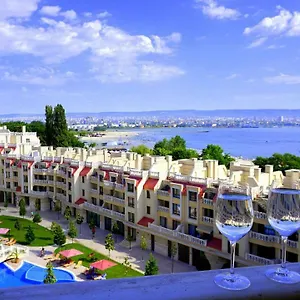 саут на плажа - South On The Apartment Varna